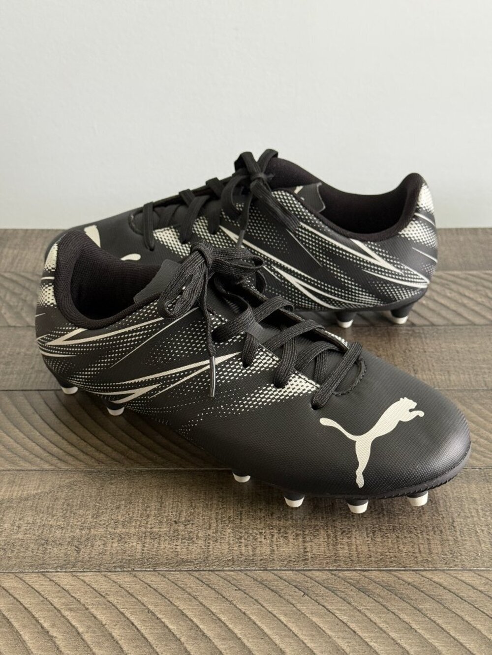 Puma Youth Jr. Attacanto FG/AG Soccer Cleats Black/Silver Mist Size 4